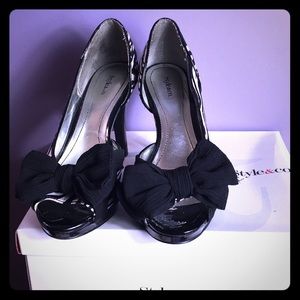 Zebra print heels with bows